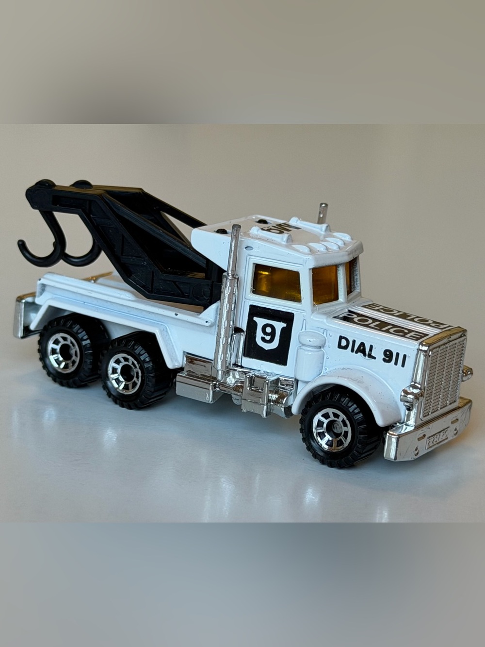 Vintage Matchbox Superfast No. 61 Peterbilt Police Wrecker Tow Truck M9 Dial 911